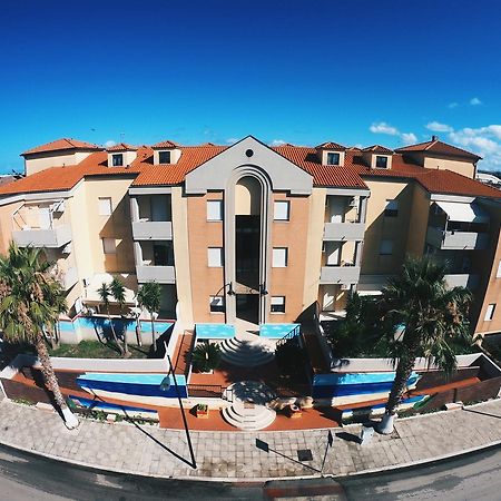 Aloha Park Hotel 캄포마리노 외부 사진