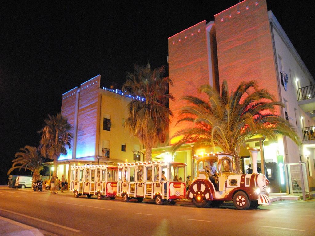 Aloha Park Hotel 캄포마리노 외부 사진