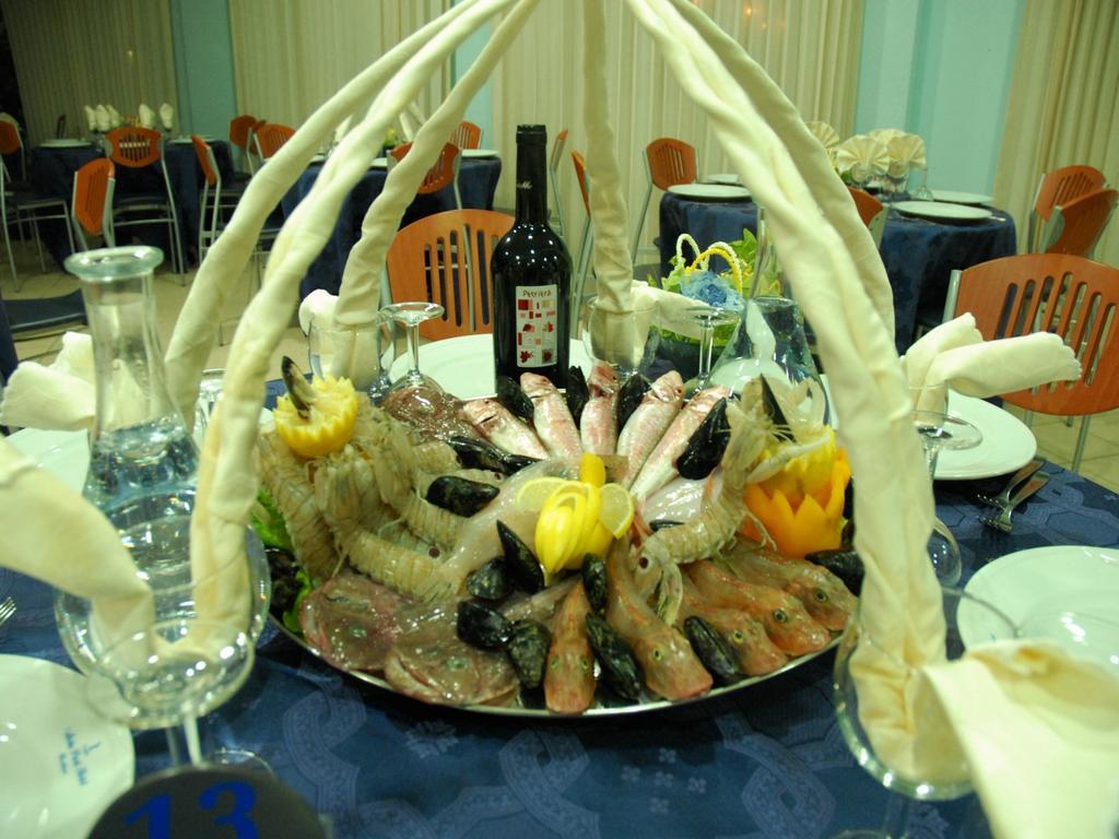 Aloha Park Hotel 캄포마리노 외부 사진