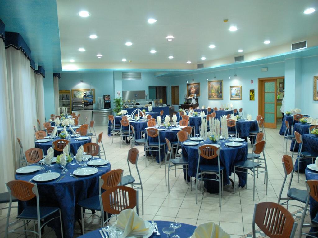 Aloha Park Hotel 캄포마리노 외부 사진