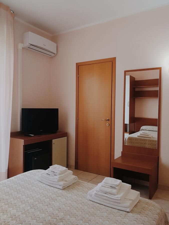 Aloha Park Hotel 캄포마리노 외부 사진