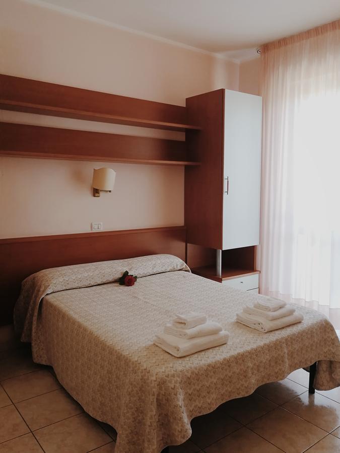 Aloha Park Hotel 캄포마리노 외부 사진