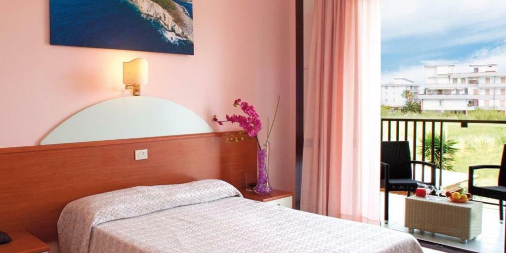 Aloha Park Hotel 캄포마리노 외부 사진